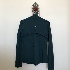 Lululemon Define Jacket in color Submarine